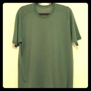 Lululemon Short Sleeve Work our shirt NW0t Men’s L